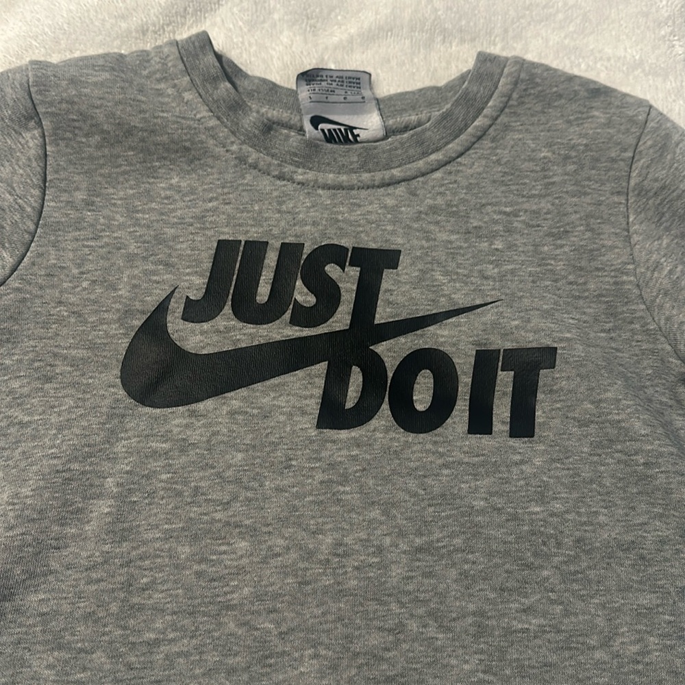 Nike Fashion pullover boys sweatshirt